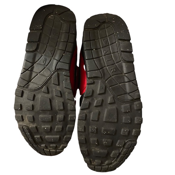 Nike Air Max, men 8, red & black, excellent used condition, worn once, $160 - Picture 6 of 7